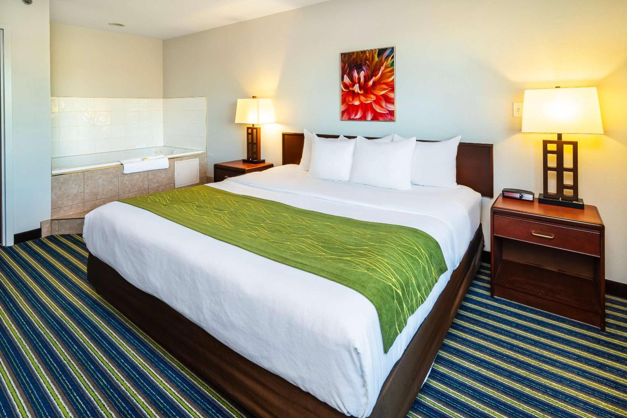 Comfort Inn & Suites Moose Jaw Esterno foto